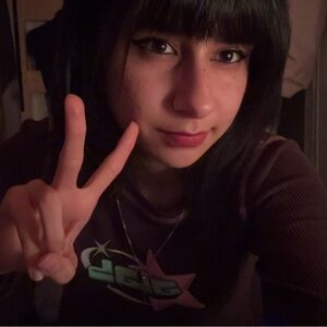 Meet your Posher, Alijia